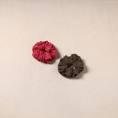 Handmade rubber band/scrunchies (set of 2) 120 - handcrafted