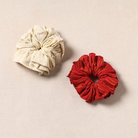Handmade rubber band/scrunchies (set of 2) 121 - handcrafted