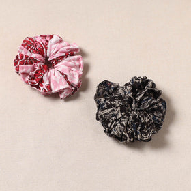 Handmade rubber band/scrunchies (set of 2) 130 - handcrafted