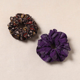 Handmade rubber band/scrunchies (set of 2) 136 - handcrafted
