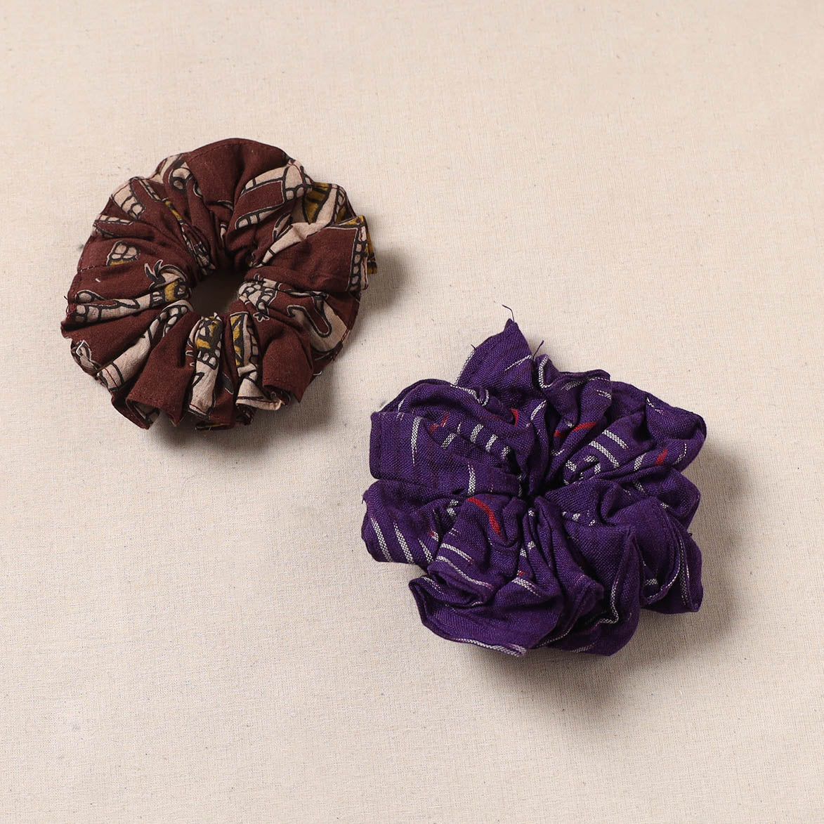 Handmade rubber band/scrunchies (set of 2) 137 - handcrafted
