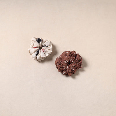 Handmade rubber band/scrunchies (set of 2) 141 - handcrafted