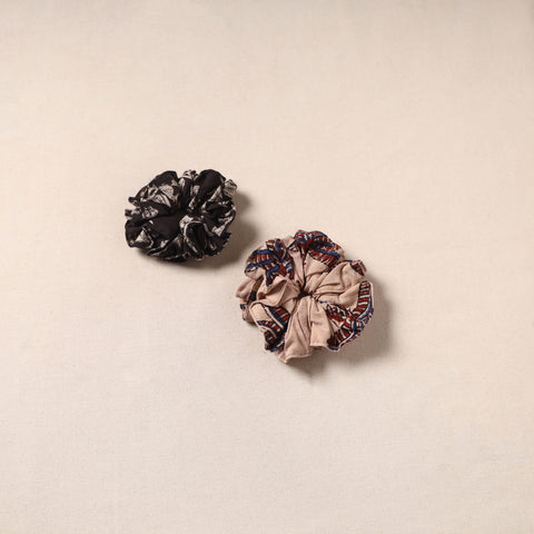 Handmade rubber band/scrunchies (set of 2) 144 - handcrafted