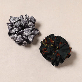 Handmade rubber band/scrunchies (set of 2) 147 - handcrafted