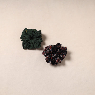 Handmade rubber band/scrunchies (set of 2) 157 - handcrafted