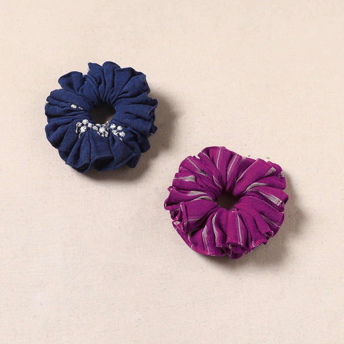 Handmade rubber band/scrunchies (set of 2) 165 - handcrafted