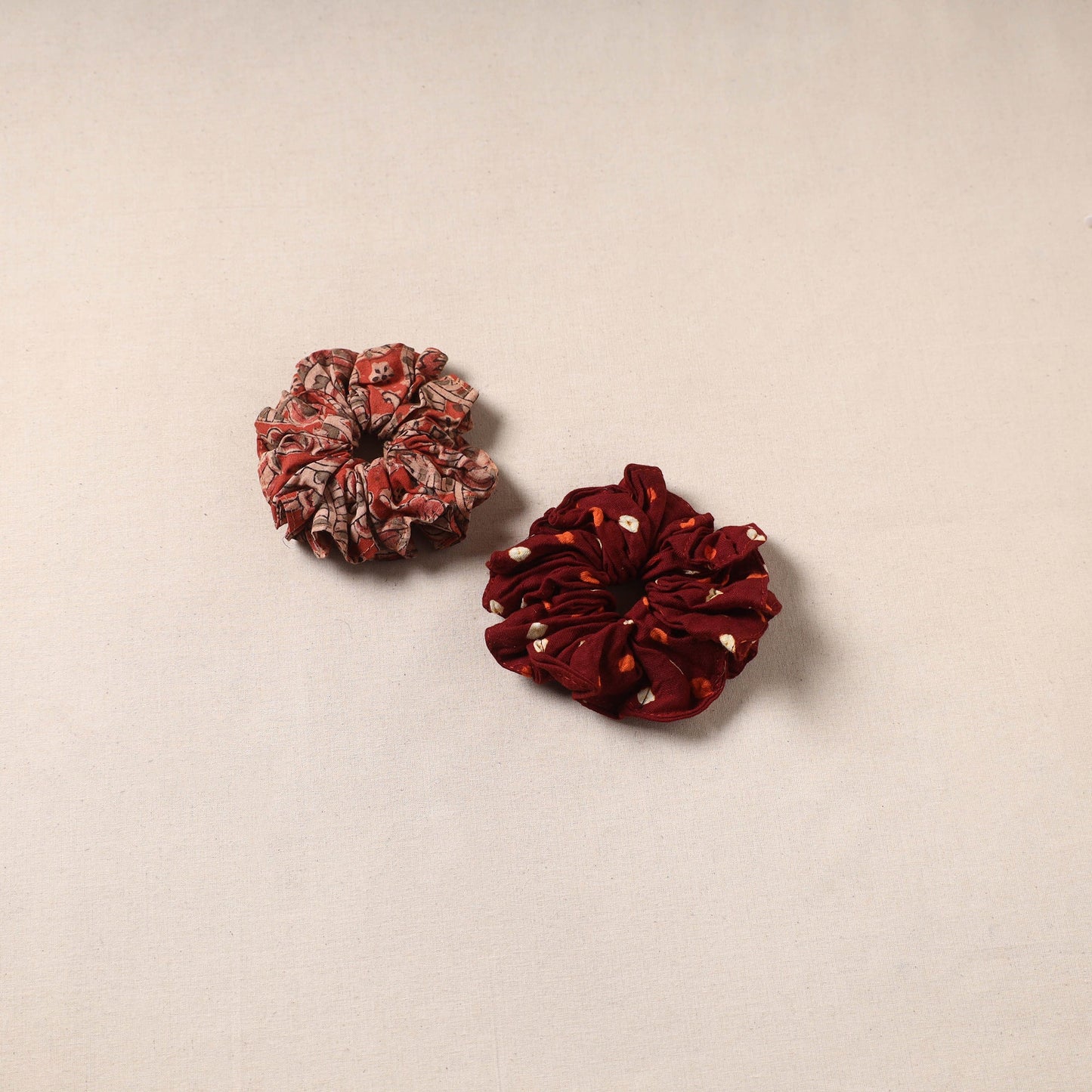 Handmade rubber band/scrunchies (set of 2) 171 - handcrafted