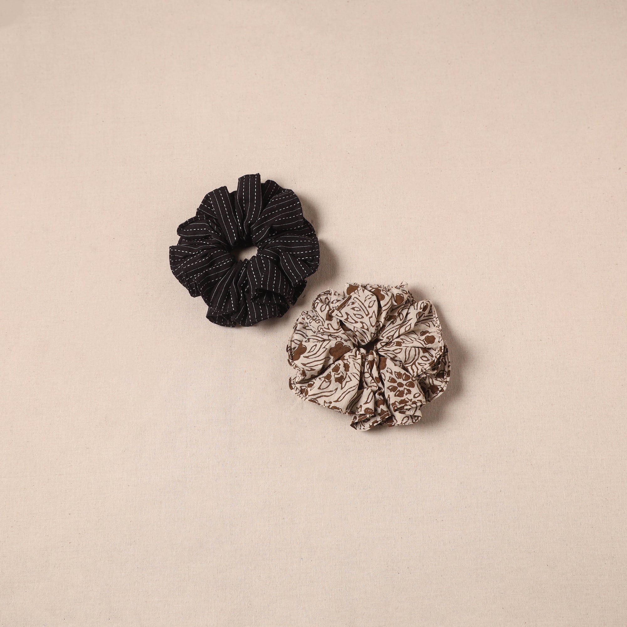 Handmade rubber band/scrunchies (set of 2) 24 - handcrafted