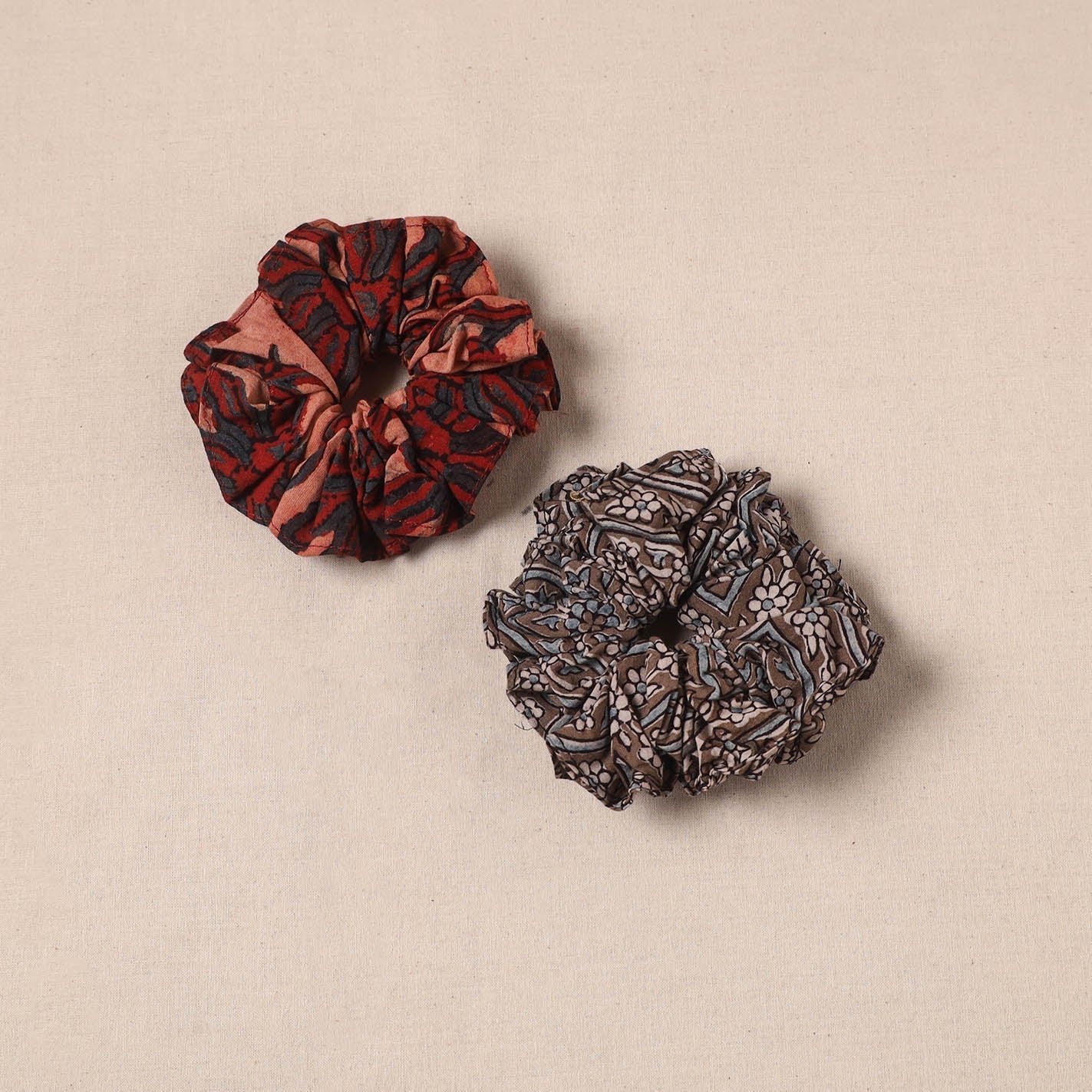 Handmade rubber band/scrunchies (set of 2) 33 - handcrafted