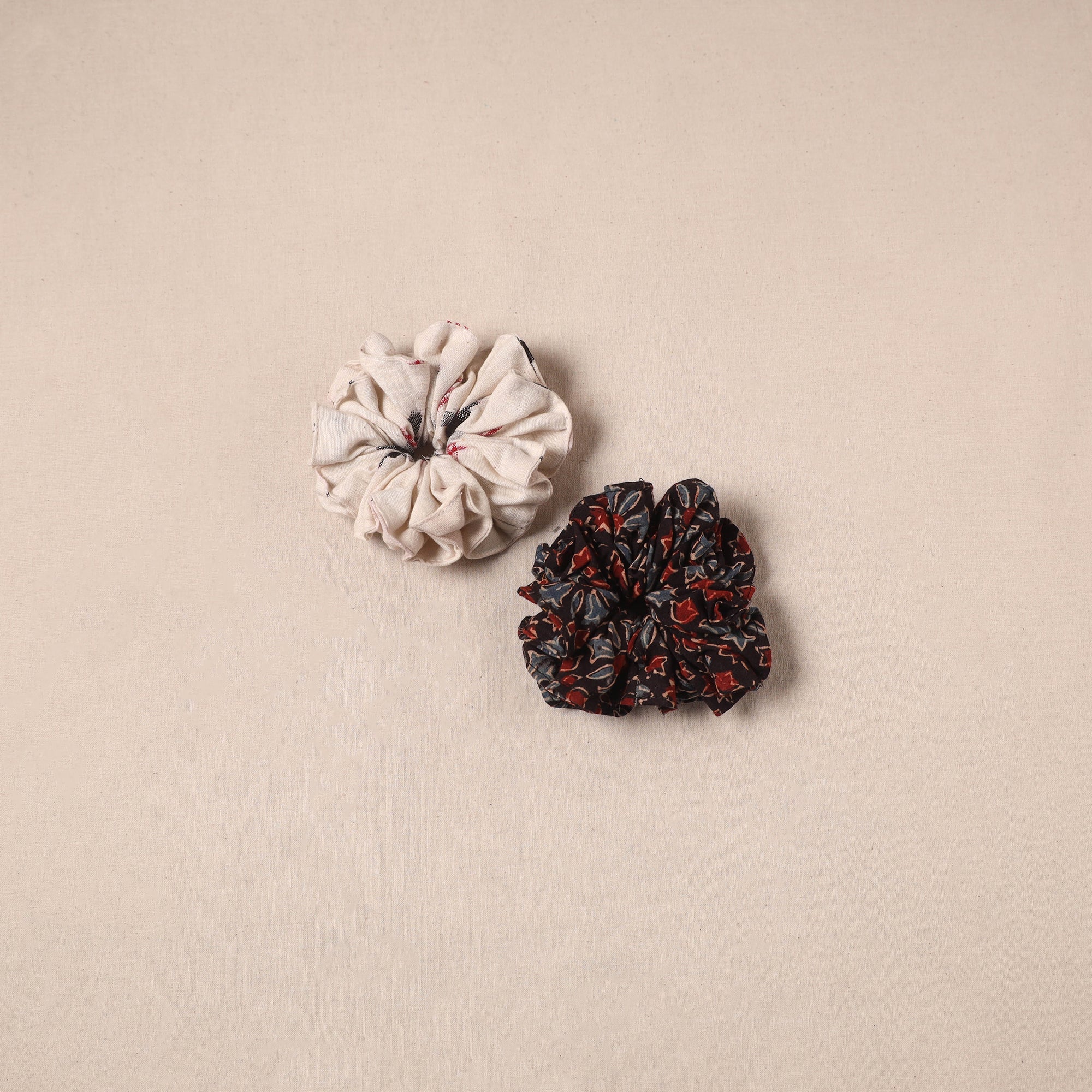 Handmade rubber band/scrunchies (set of 2) 34 - handcrafted
