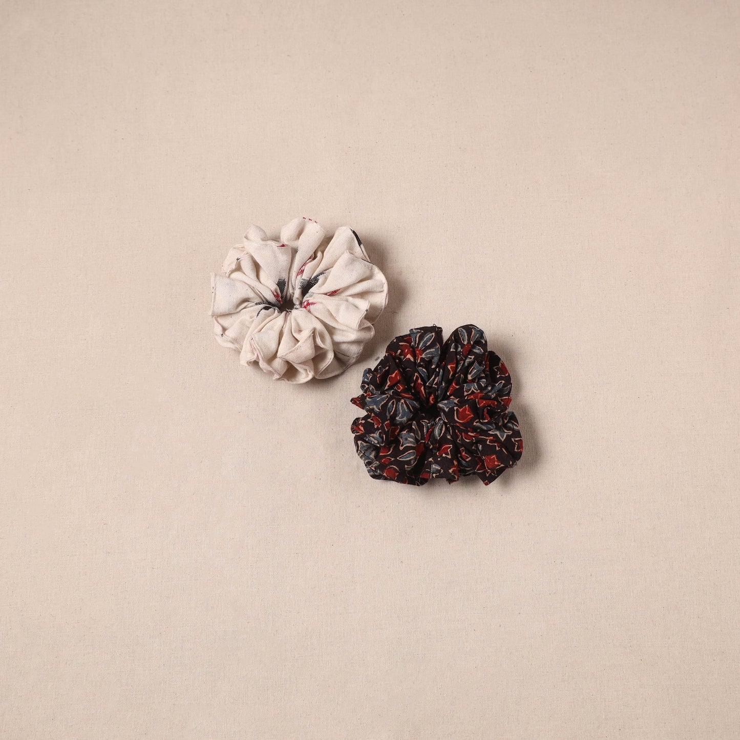 Handmade rubber band/scrunchies (set of 2) 34 - handcrafted