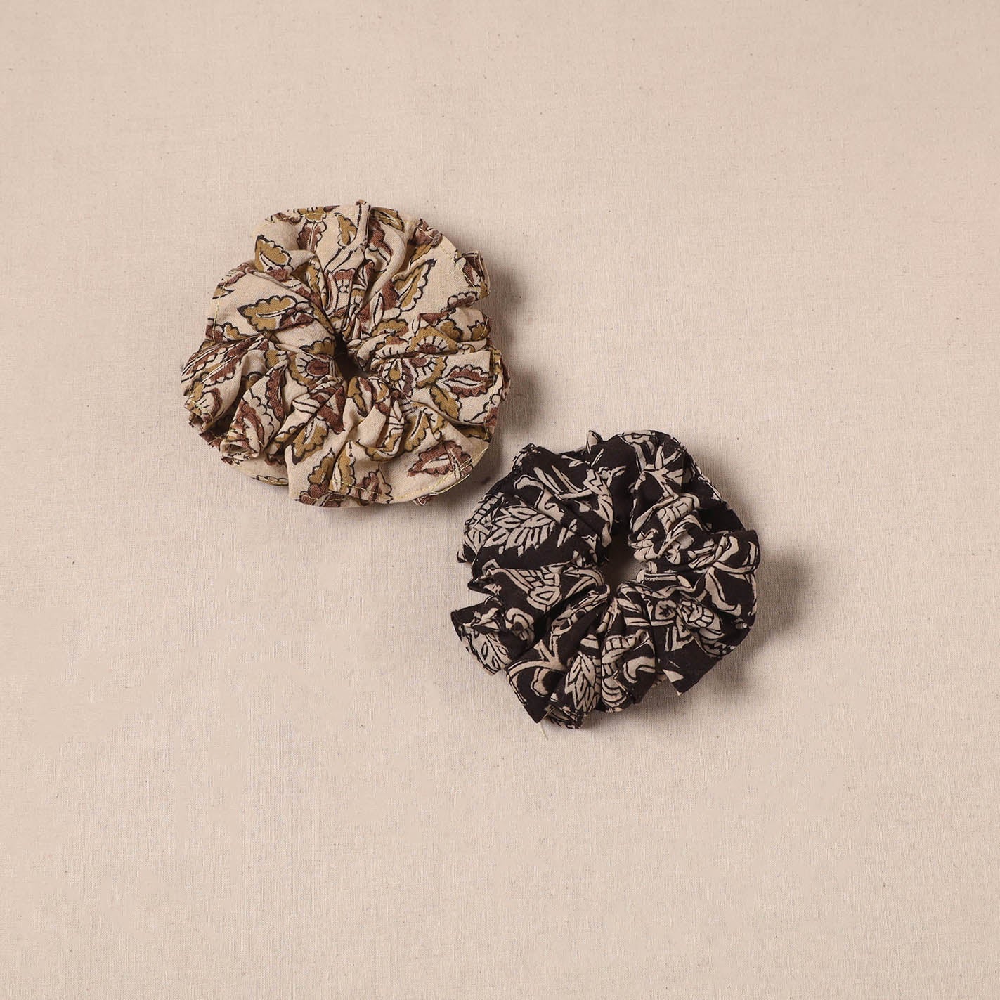 Handmade rubber band/scrunchies (set of 2) 36 - handcrafted