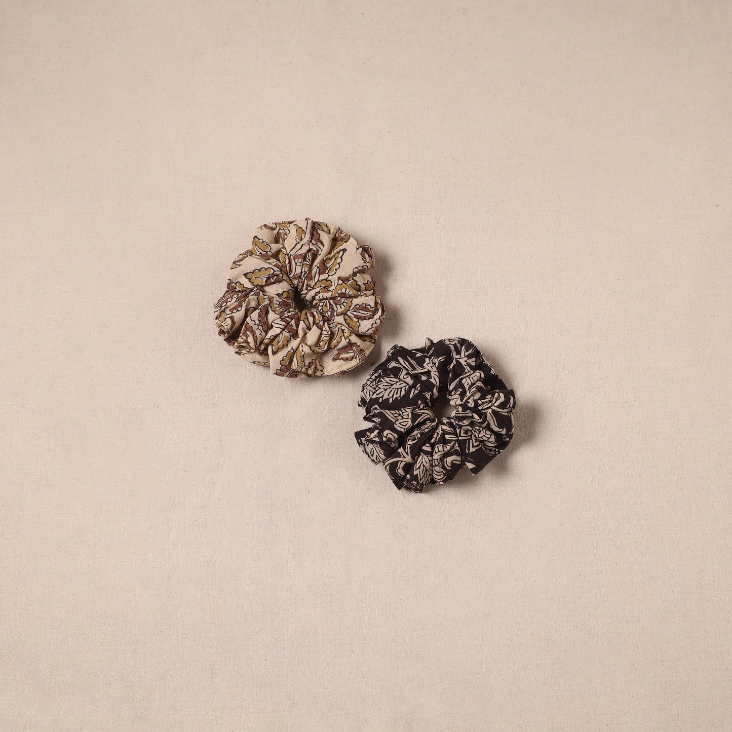 Handmade rubber band/scrunchies (set of 2) 36 - handcrafted