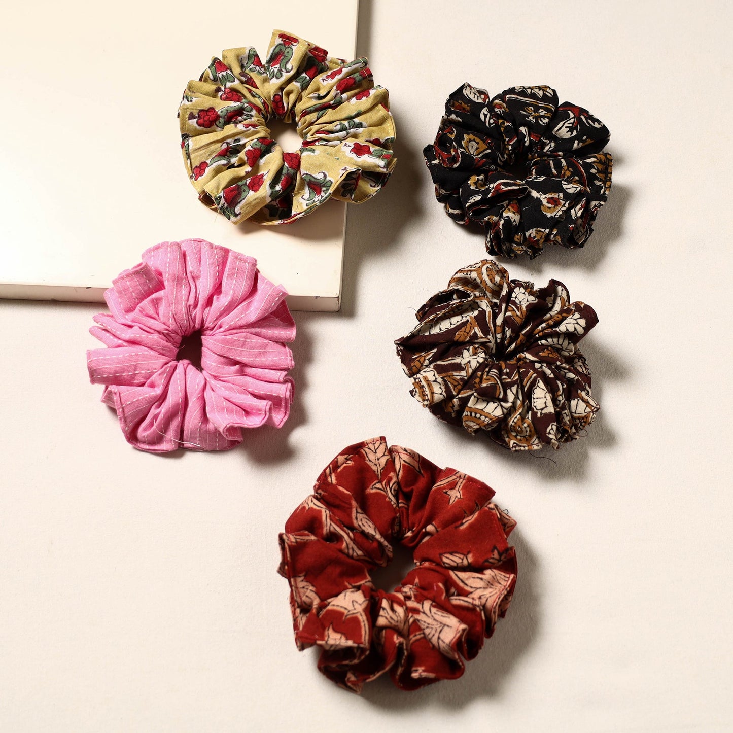 Multicolor - handmade rubber band/scrunchies (set of 5) 03