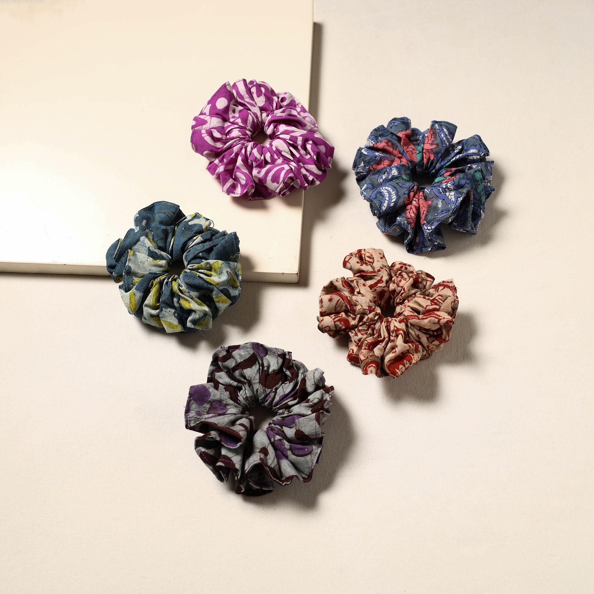 Multicolor - handmade rubber band/scrunchies (set of 5) 07