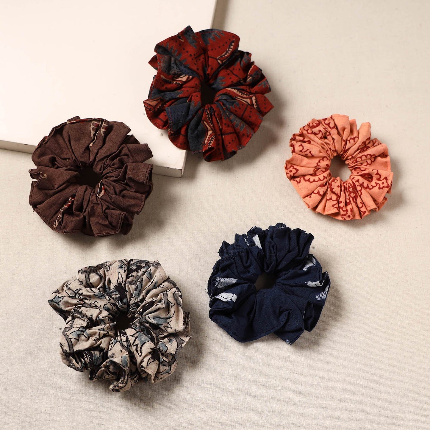 Handmade rubber band/scrunchies (set of 5) 08 - handcrafted