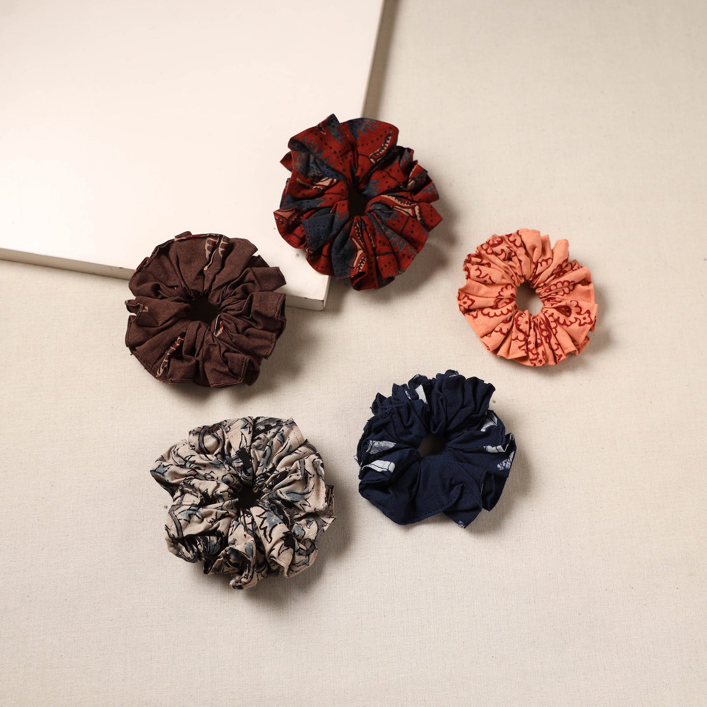 Handmade rubber band/scrunchies (set of 5) 08 - handcrafted