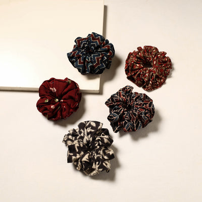 Multicolor - handmade rubber band/scrunchies (set of 5) 09