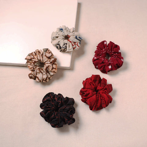 Handmade rubber band/scrunchies (set of 5) 103 - handcrafted