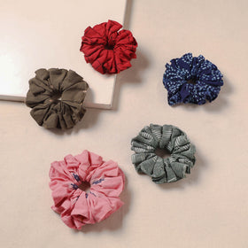 Handmade rubber band/scrunchies (set of 5) 107 - handcrafted