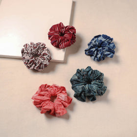 Handmade rubber band/scrunchies (set of 5) 108 - handcrafted