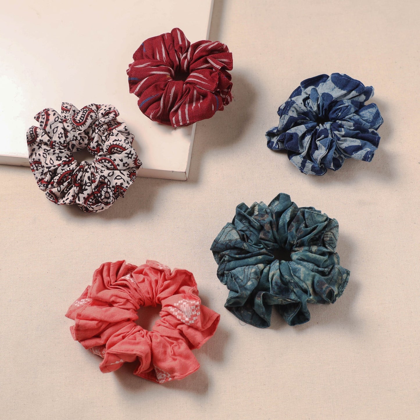 Handmade rubber band/scrunchies (set of 5) 108 - handcrafted