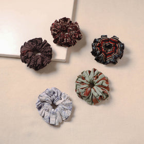 Handmade rubber band/scrunchies (set of 5) 110 - handcrafted
