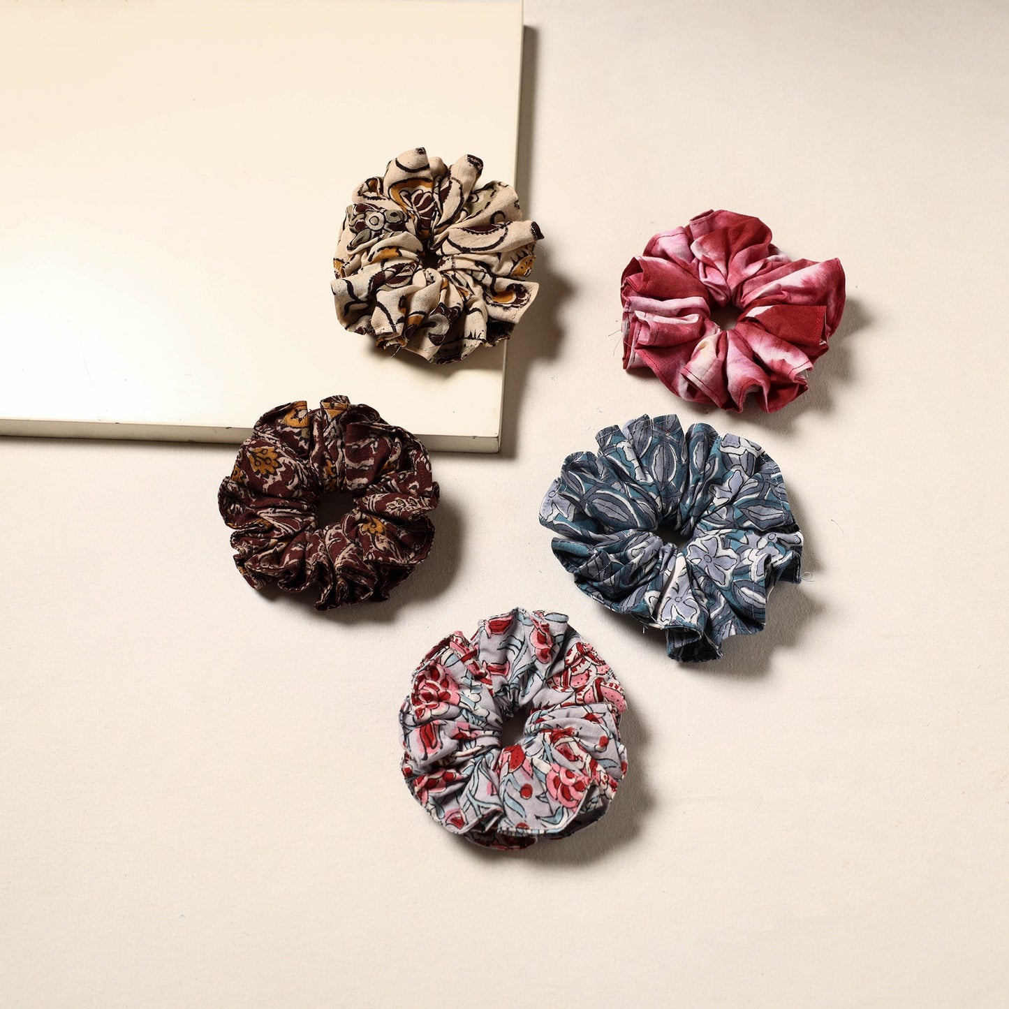 Multicolor - handmade rubber band/scrunchies (set of 5) 12