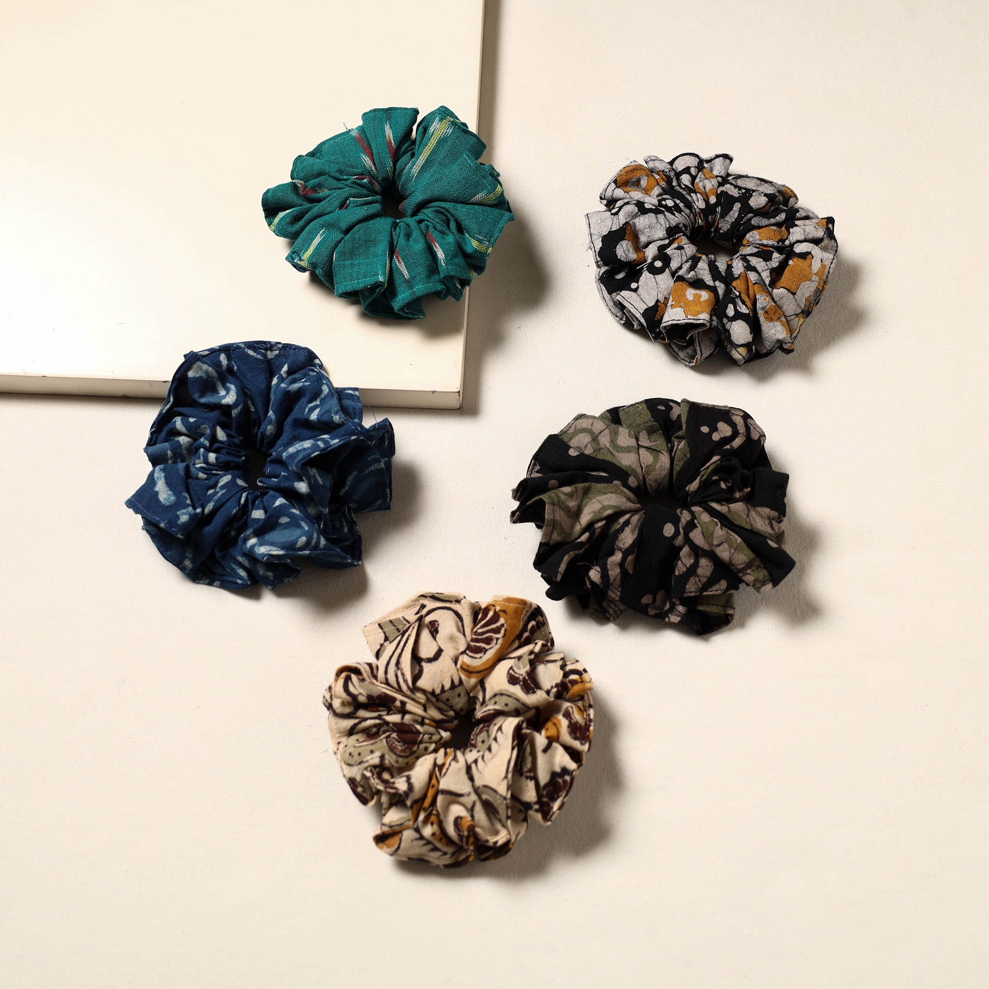 Multicolor - handmade rubber band/scrunchies (set of 5) 13