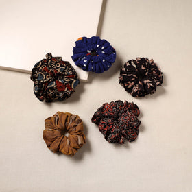 Handmade rubber band/scrunchies (set of 5) 15 - handcrafted