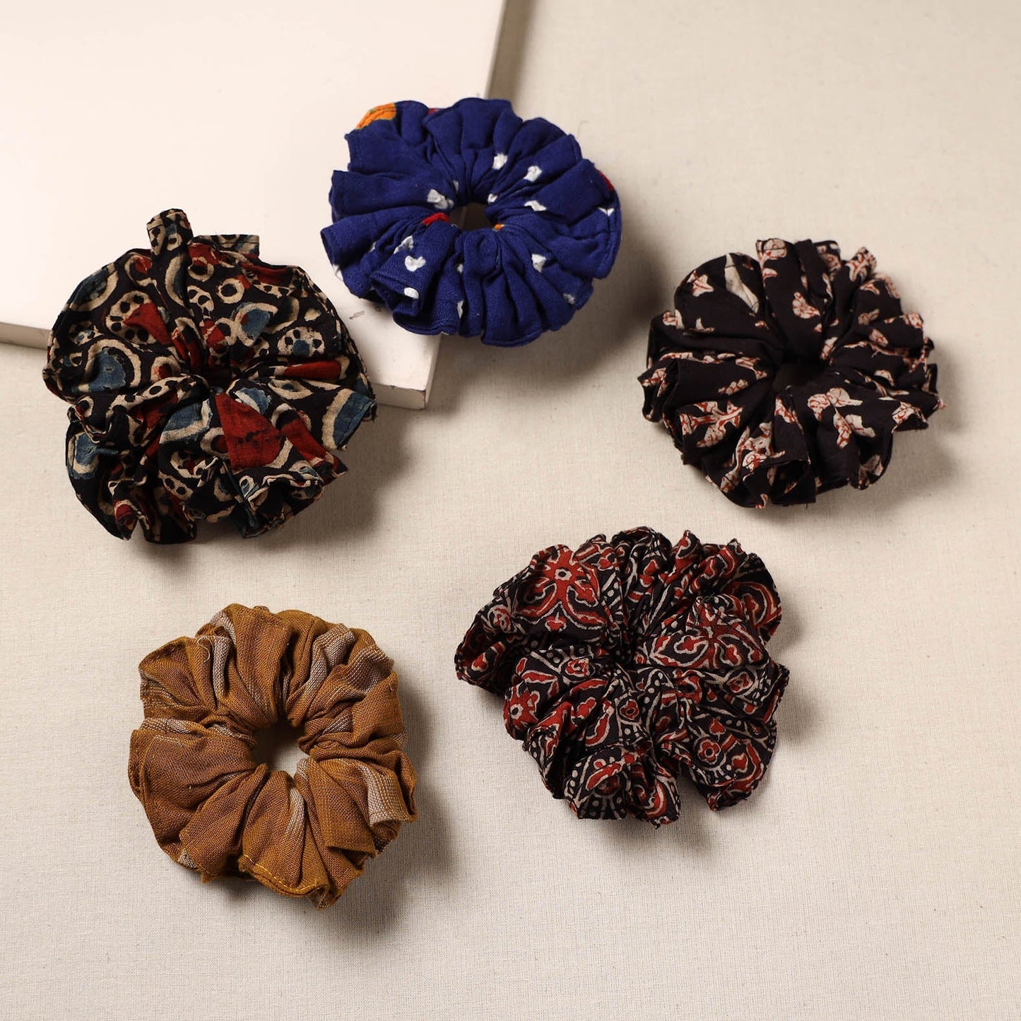 Handmade rubber band/scrunchies (set of 5) 15 - handcrafted