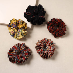 Multicolor - handmade rubber band/scrunchies (set of 5) 16
