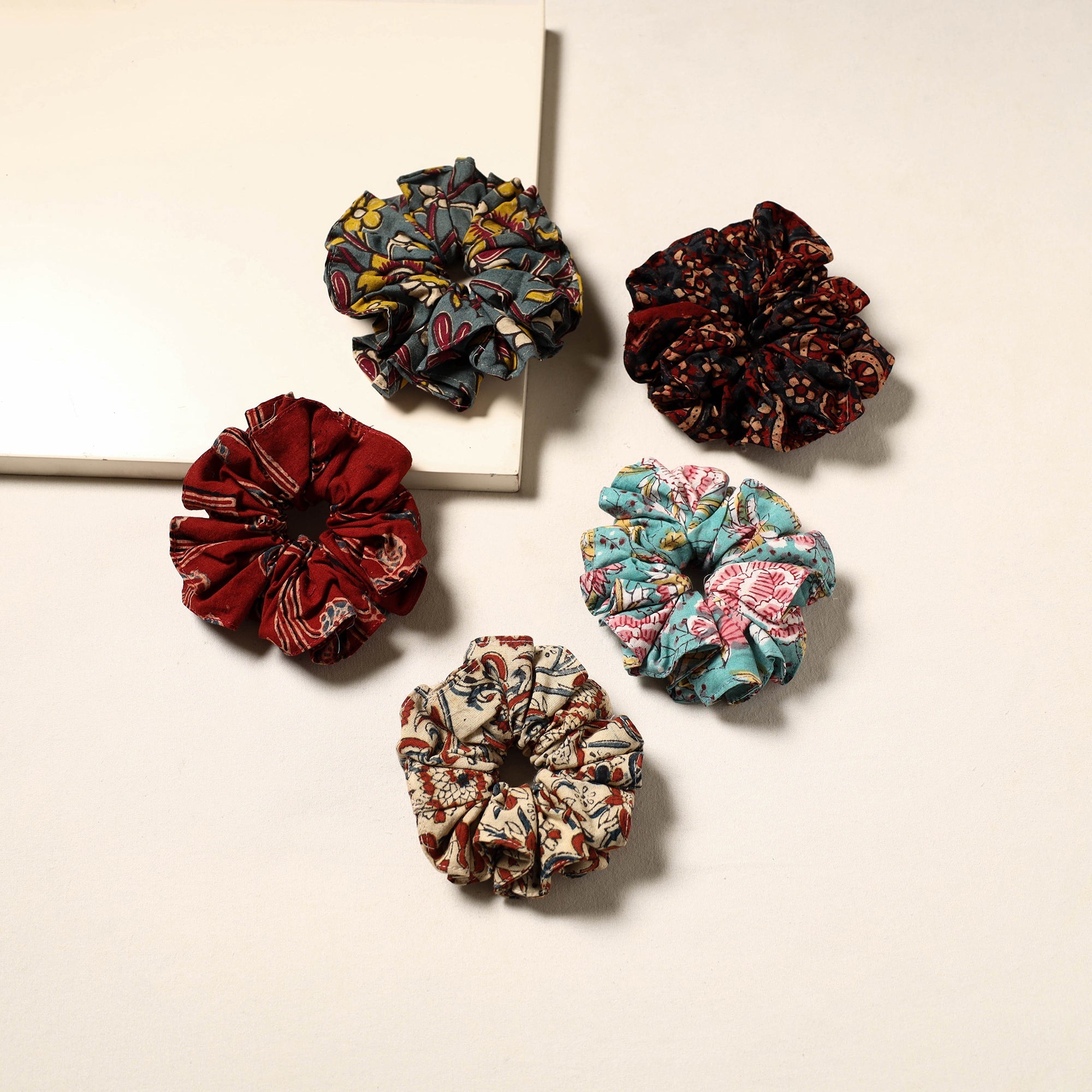 Multicolor - handmade rubber band/scrunchies (set of 5) 17