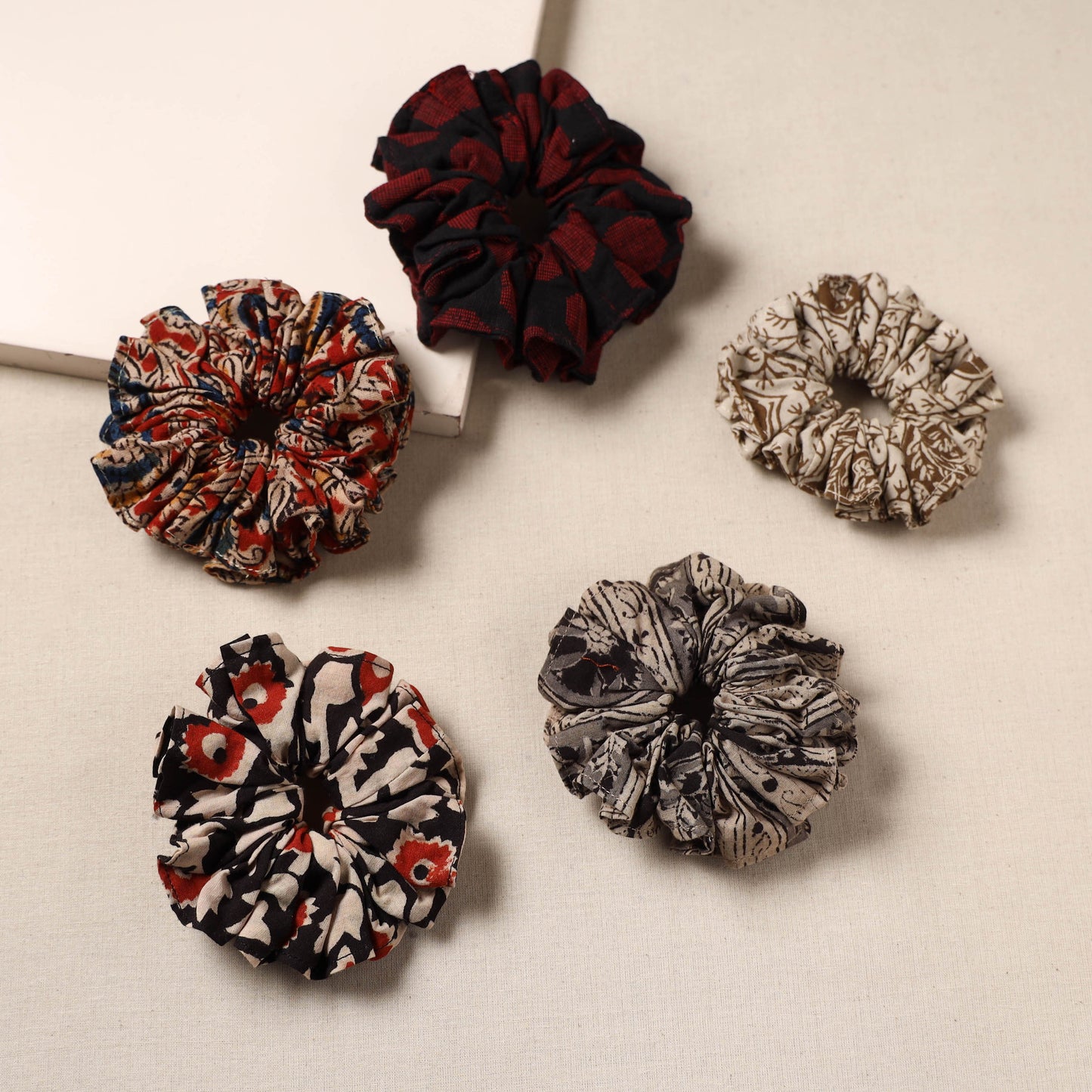 Multicolor - handmade rubber band/scrunchies (set of 5) 18