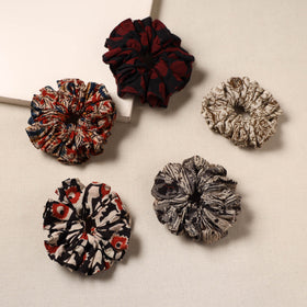 Multicolor - handmade rubber band/scrunchies (set of 5) 18