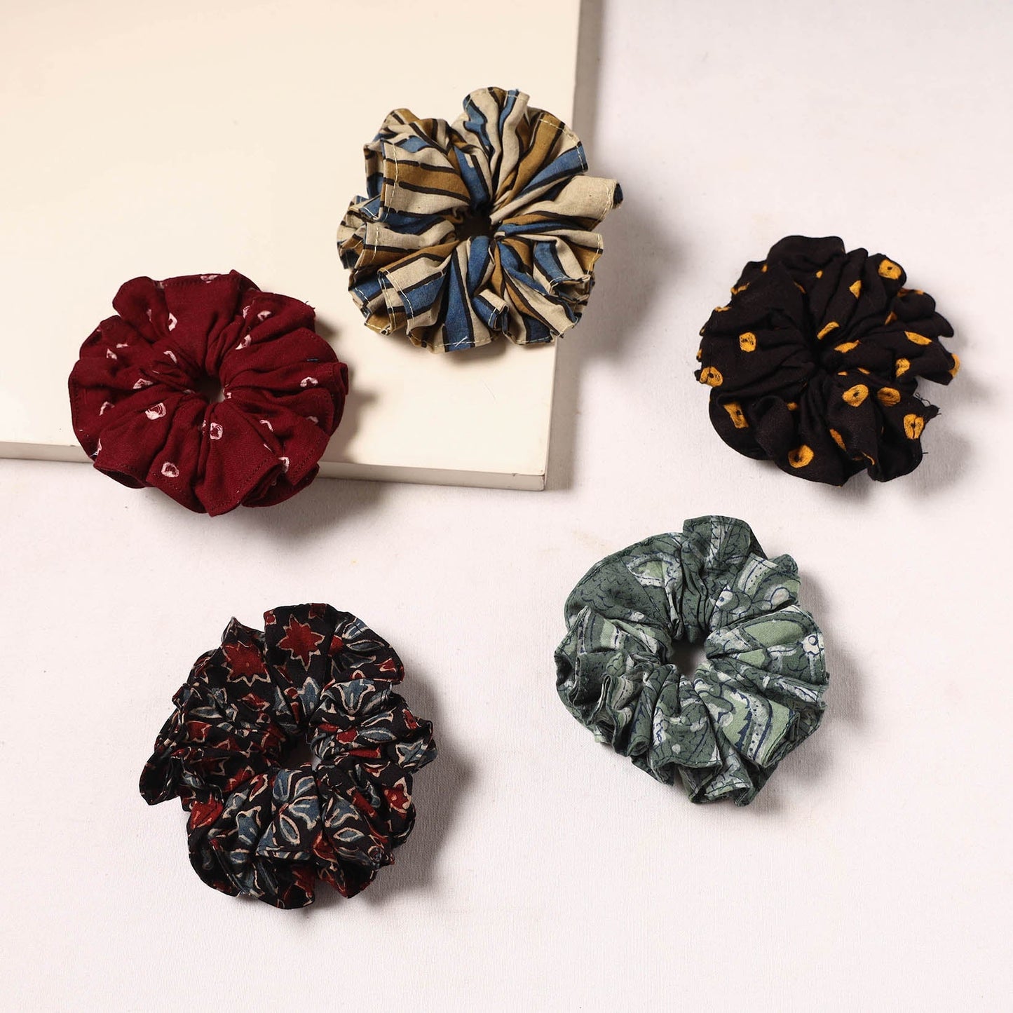 Handmade rubber band/scrunchies (set of 5) 18 - handcrafted