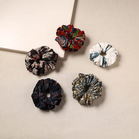 Multicolor - handmade rubber band/scrunchies (set of 5) 19