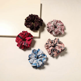 Multicolor - handmade rubber band/scrunchies (set of 5) 21