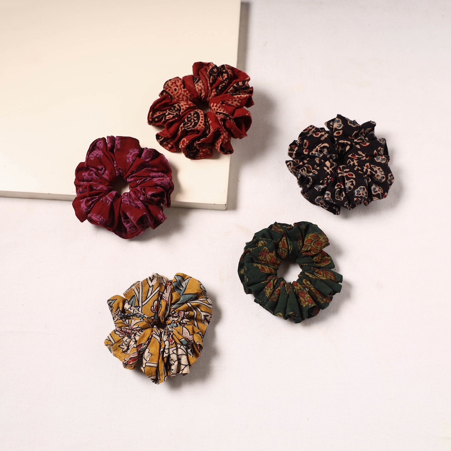 Handmade rubber band/scrunchies (set of 5) 22 - handcrafted