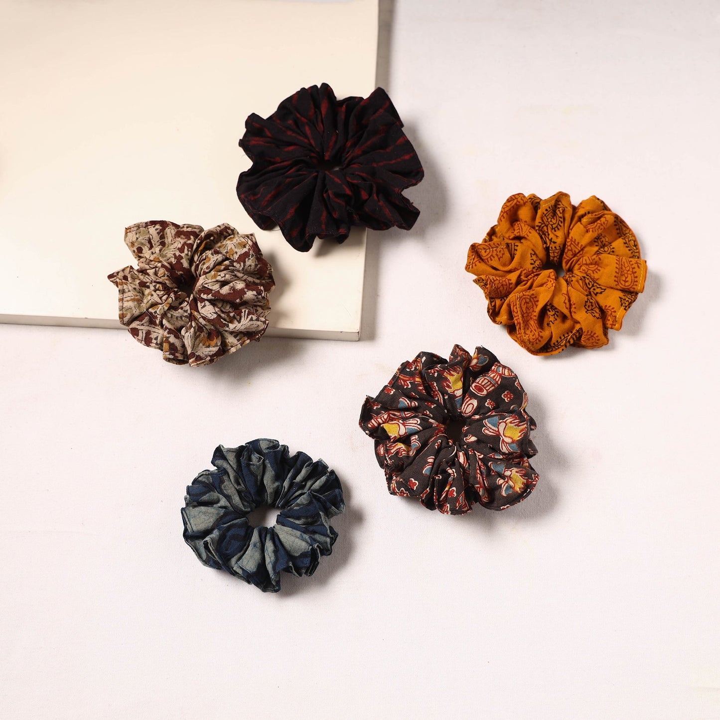 Handmade rubber band/scrunchies (set of 5) 23 - handcrafted
