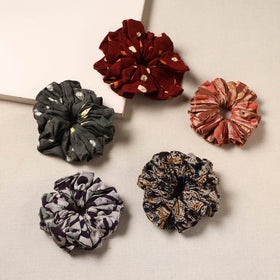 Multicolor - handmade rubber band/scrunchies (set of 5) 25