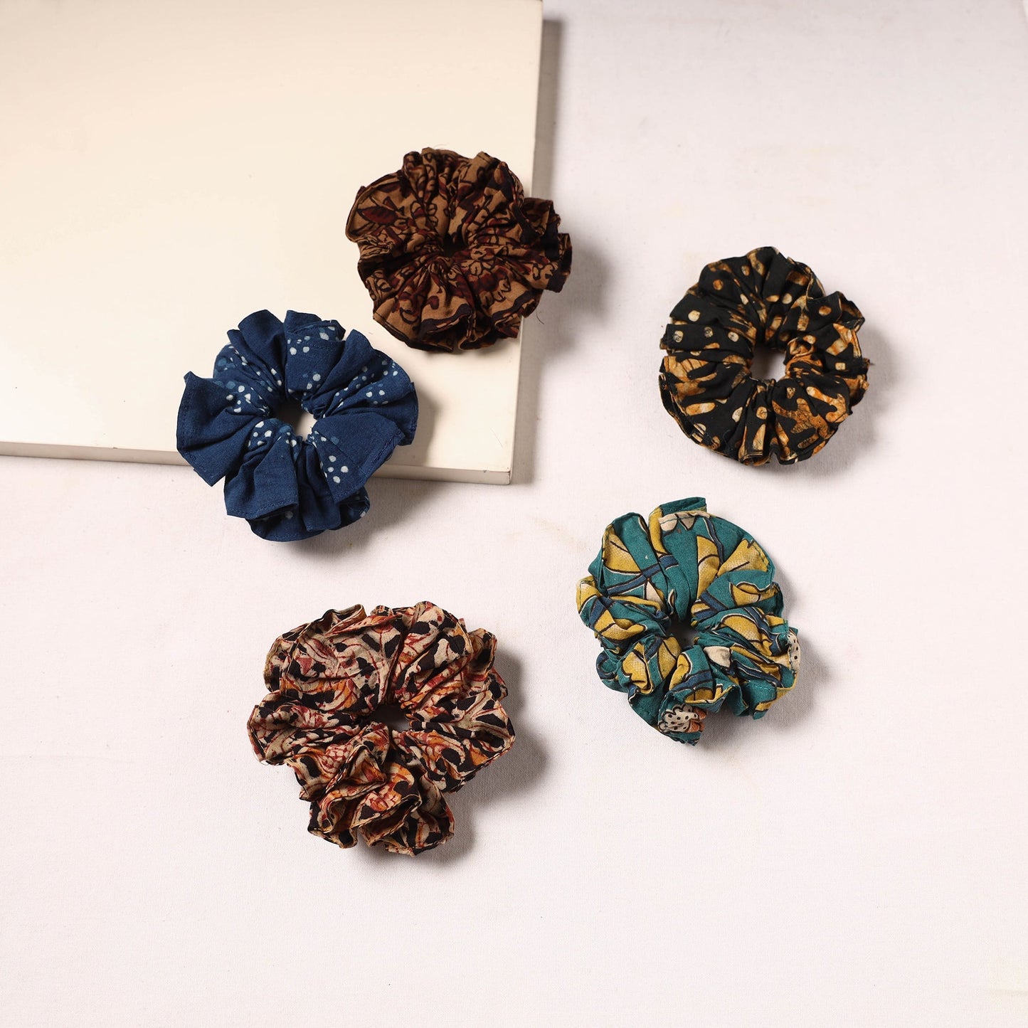 Handmade rubber band/scrunchies (set of 5) 28 - handcrafted