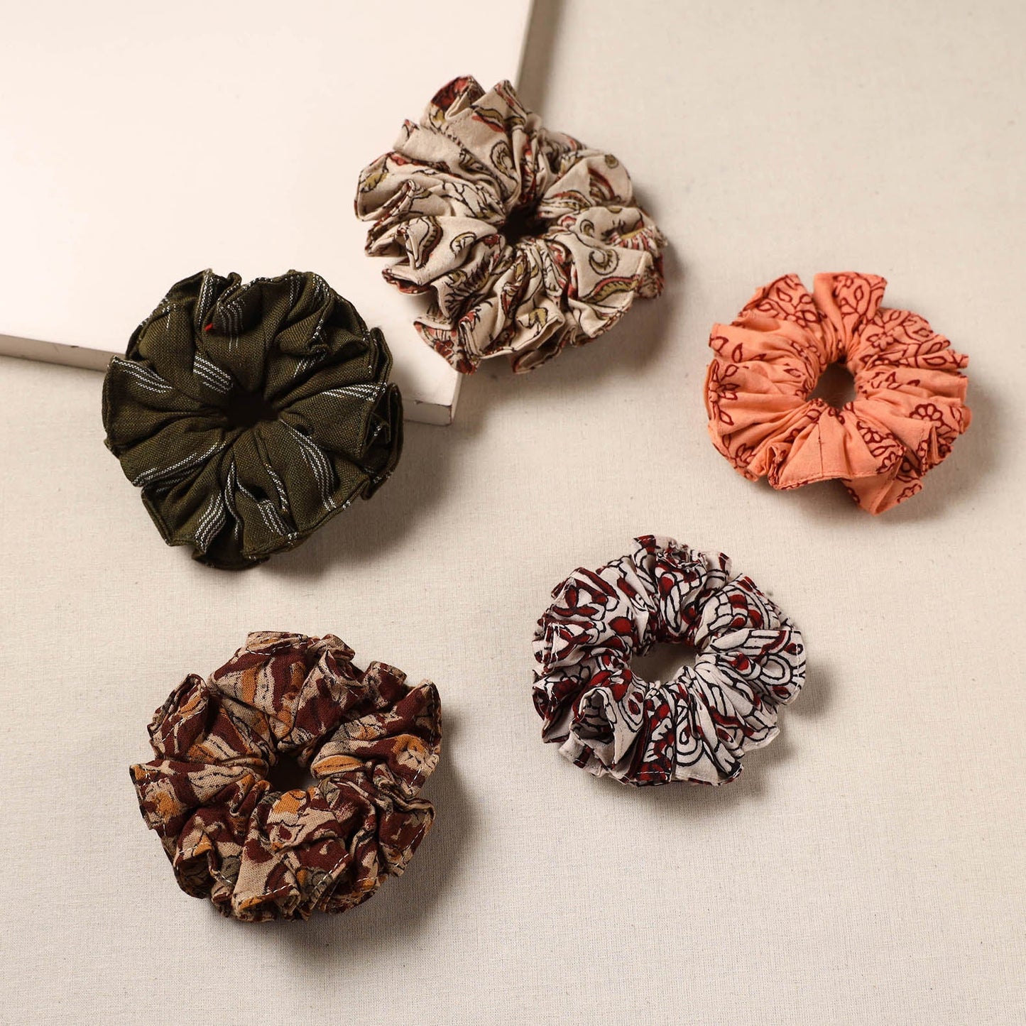 Multicolor - handmade rubber band/scrunchies (set of 5) 30