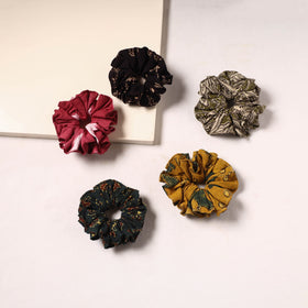 Handmade rubber band/scrunchies (set of 5) 32 - handcrafted