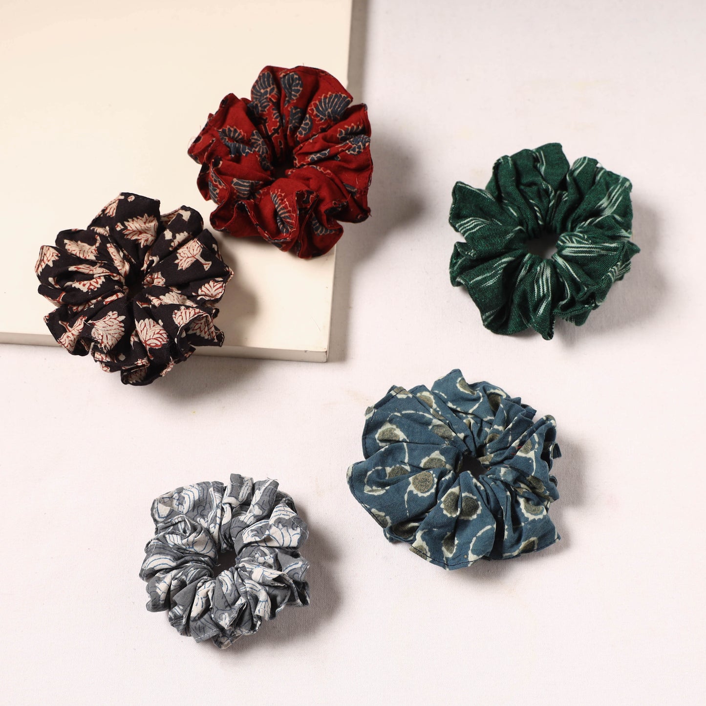 Handmade rubber band/scrunchies (set of 5) 33 - handcrafted