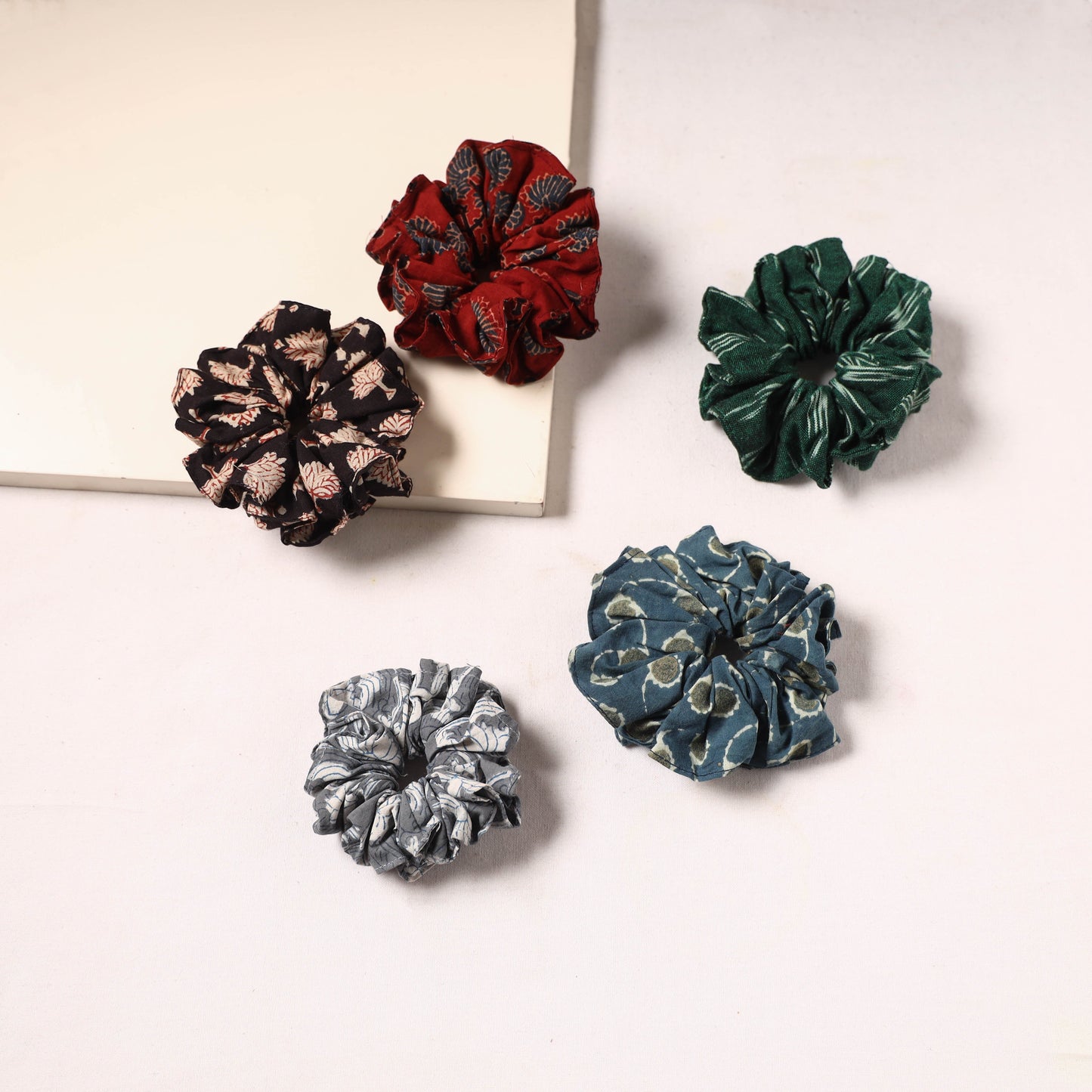 Handmade rubber band/scrunchies (set of 5) 33 - handcrafted
