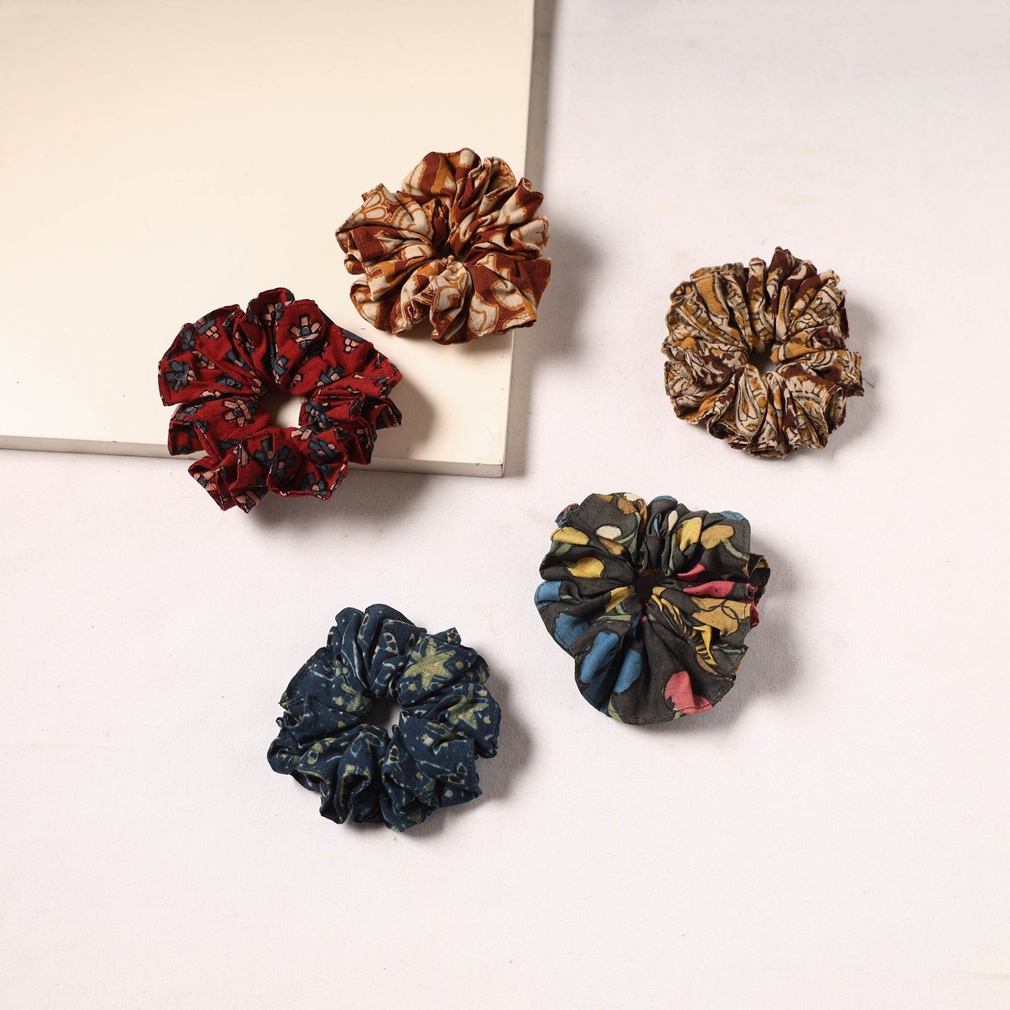 Handmade rubber band/scrunchies (set of 5) 34 - handcrafted