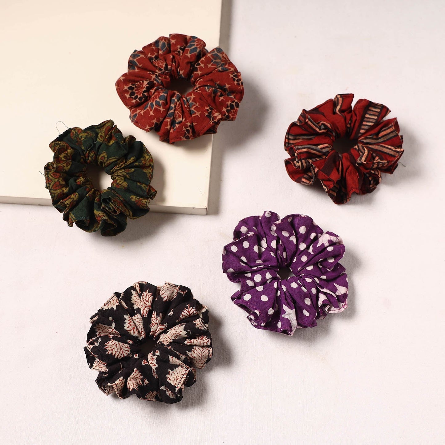 Handmade rubber band/scrunchies (set of 5) 35 - handcrafted
