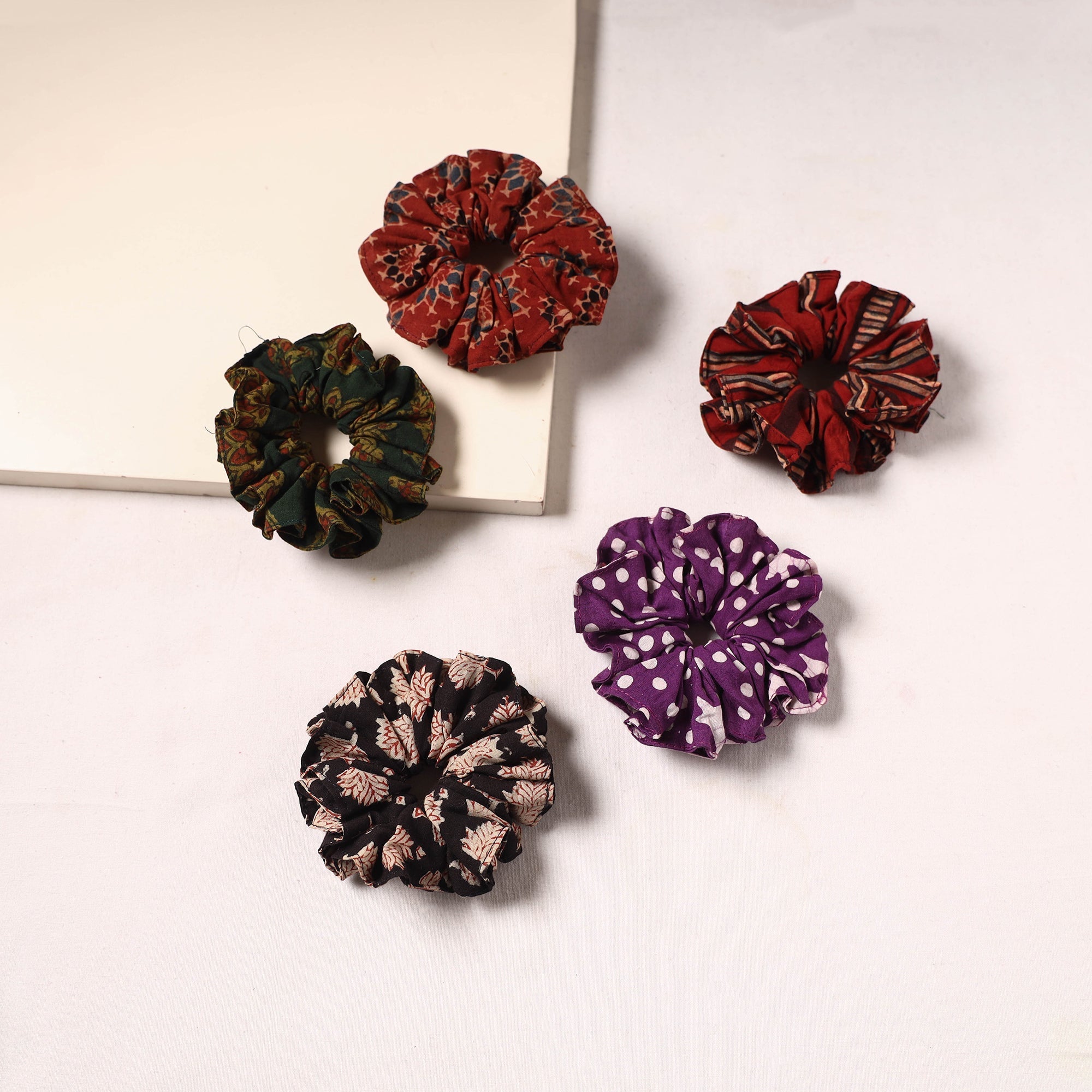 Handmade rubber band/scrunchies (set of 5) 35 - handcrafted