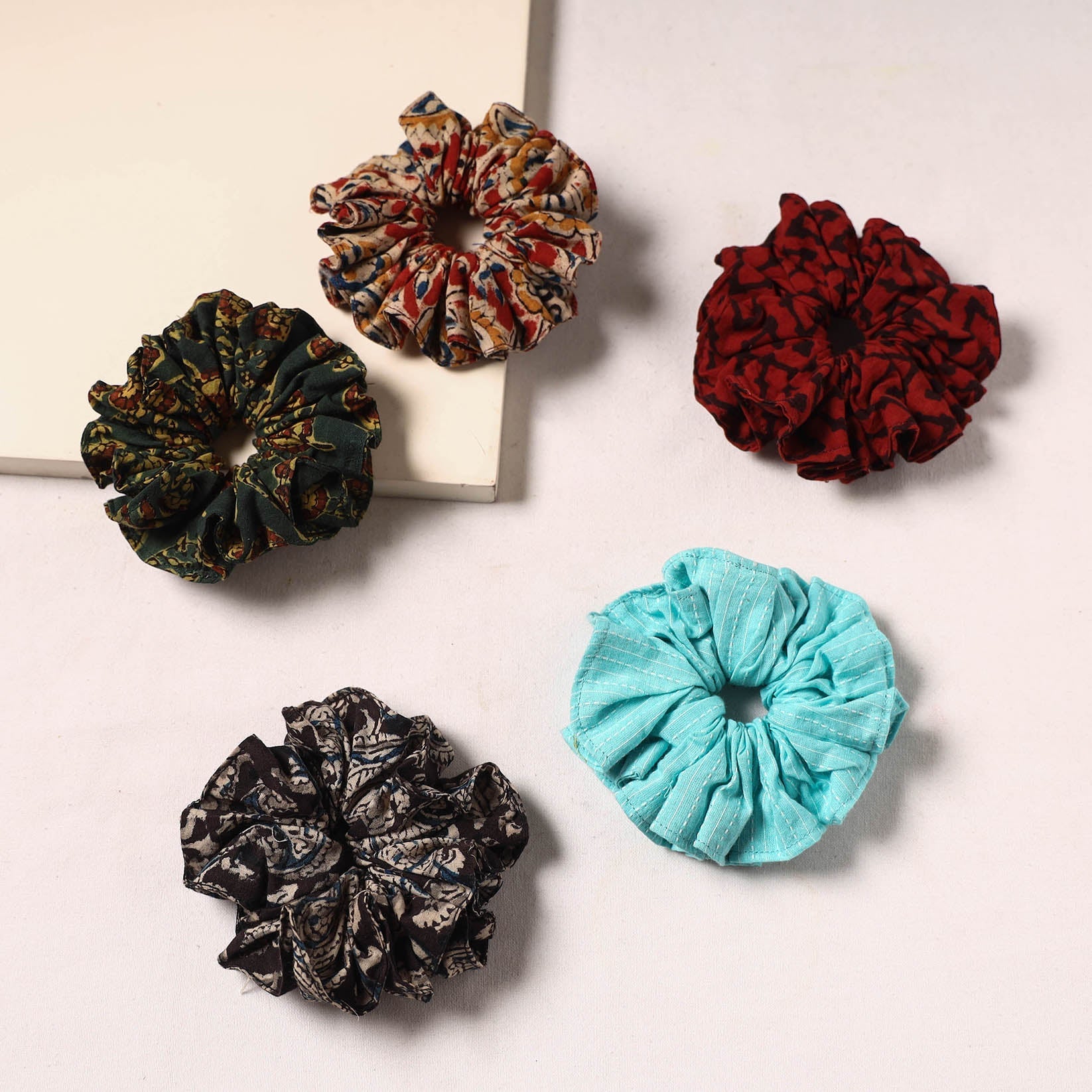 Handmade rubber band/scrunchies (set of 5) 42 - handcrafted